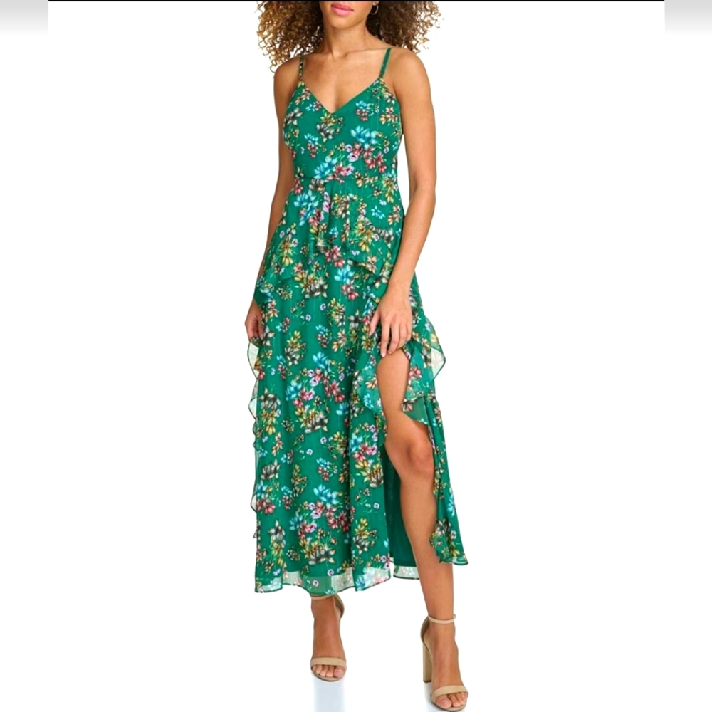 😍 Metallic Floral V-Neck Sleeveless Maxi Dress